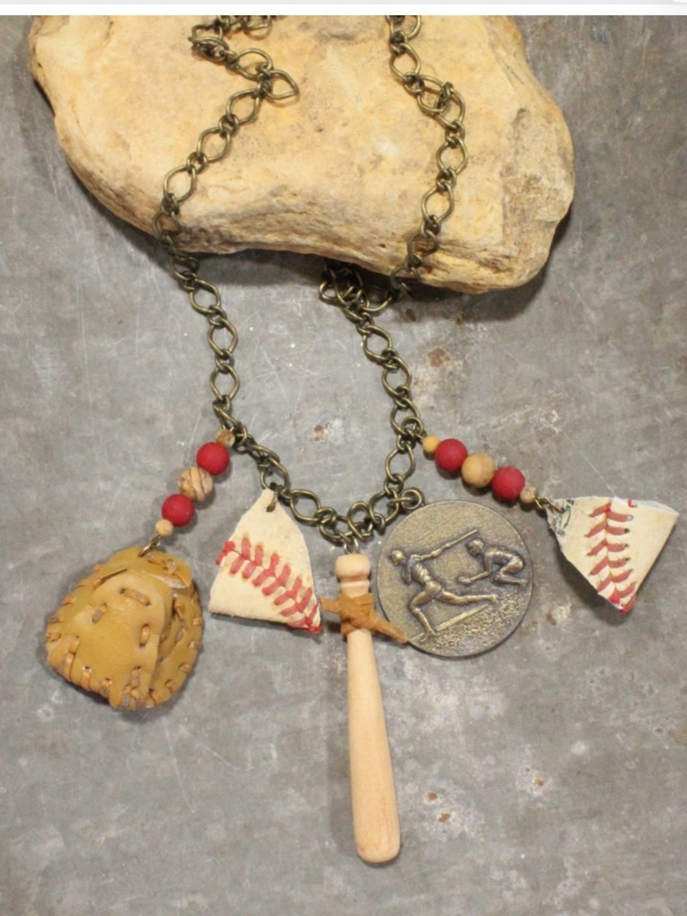 🎉 BOHO Take Me Out To the Ballgame Vintage Charming Necklace